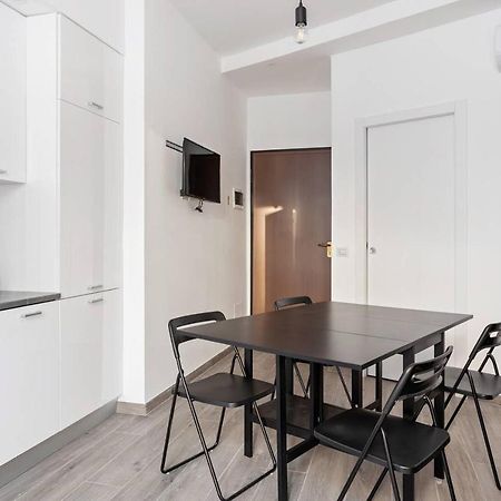 Modern And New Flat In Duomo Area Apartment Milano Ngoại thất bức ảnh
