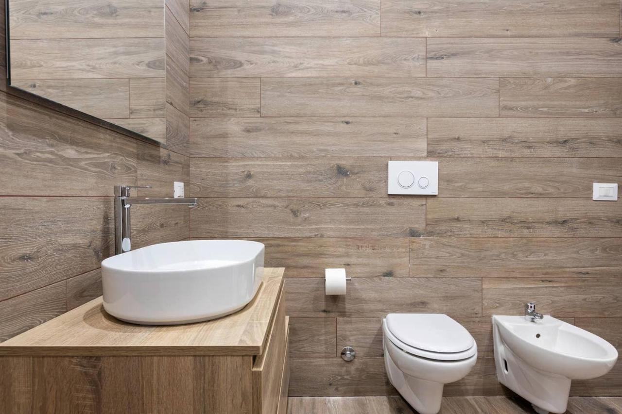 Modern And New Flat In Duomo Area Apartment Milano Ngoại thất bức ảnh