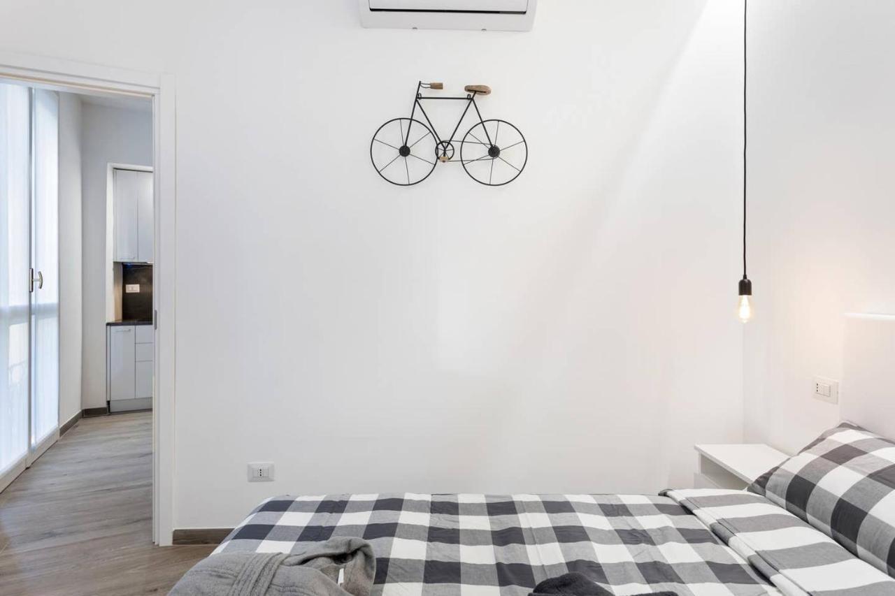 Modern And New Flat In Duomo Area Apartment Milano Ngoại thất bức ảnh