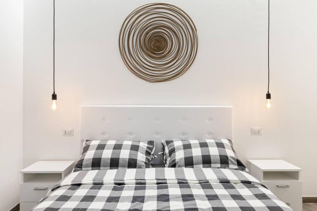 Modern And New Flat In Duomo Area Apartment Milano Ngoại thất bức ảnh