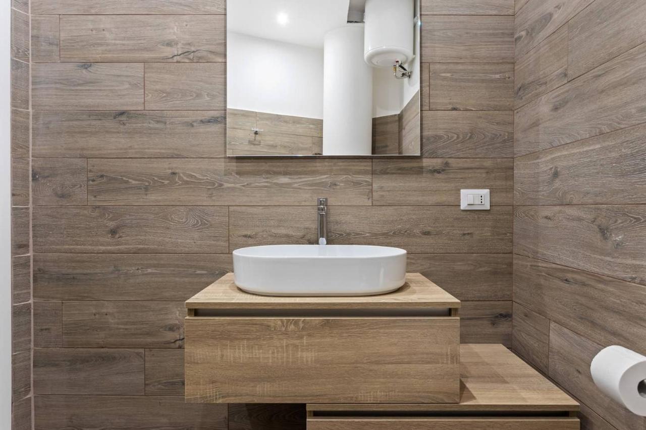 Modern And New Flat In Duomo Area Apartment Milano Ngoại thất bức ảnh